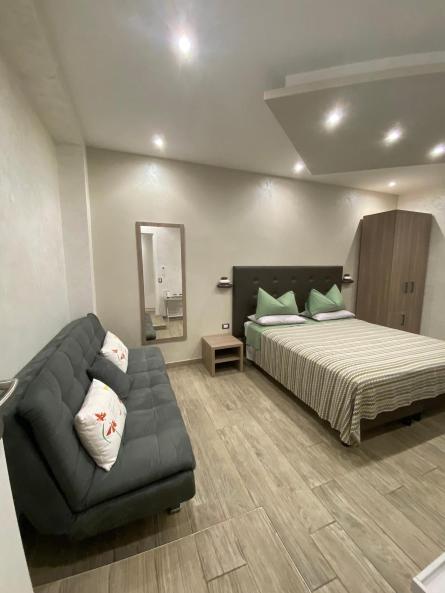 Domus Cinecitta Bed & Breakfast Rome Exterior photo
